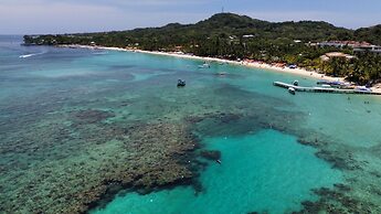 Naboo Resort & Dive Center - Adults Only