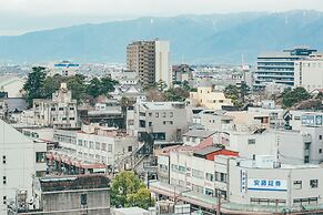 Kuretake Inn Premium Ogakiekimae