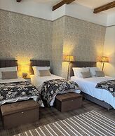 Blenkinsopp Castle Inn