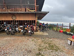 Bao Lac Homestay & Hostel