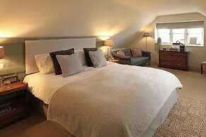 The Feathered Nest Country Inn