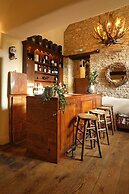 The Feathered Nest Country Inn