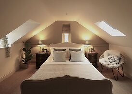 The Feathered Nest Country Inn