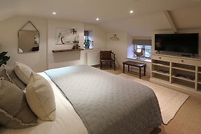 The Feathered Nest Country Inn