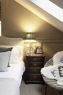 The Feathered Nest Country Inn