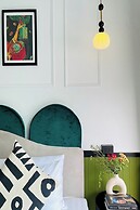 Isara Boutique Hotel and Cafe