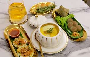 Isara Boutique Hotel and Cafe