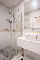 Isara Boutique Hotel and Cafe