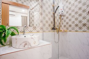 Isara Boutique Hotel and Cafe