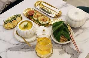 Isara Boutique Hotel and Cafe