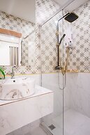 Isara Boutique Hotel and Cafe