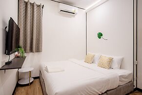 Isara Boutique Hotel and Cafe