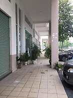 Binh Duong Hotel and Apartment