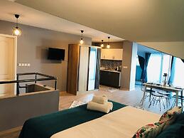 Sirena's Suites