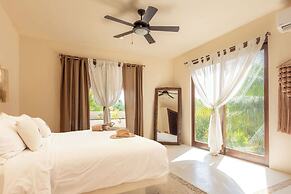 Casa Punta Coco & Beach Club