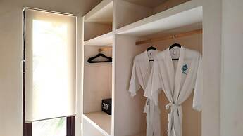 Casa Punta Coco & Beach Club