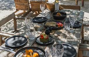 Casa Punta Coco & Beach Club