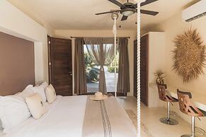 Casa Punta Coco & Beach Club