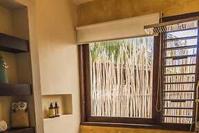 Casa Punta Coco & Beach Club