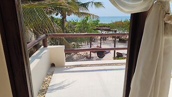 Casa Punta Coco & Beach Club
