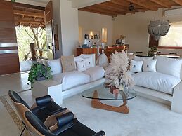 Casa Punta Coco & Beach Club