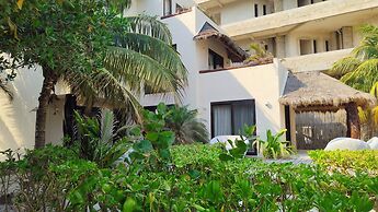 Casa Punta Coco & Beach Club