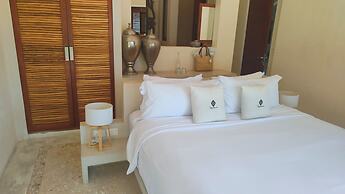 Casa Punta Coco & Beach Club