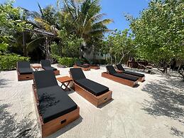 Casa Punta Coco & Beach Club