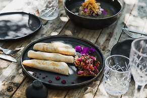 Casa Punta Coco & Beach Club