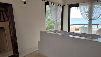 Casa Punta Coco & Beach Club