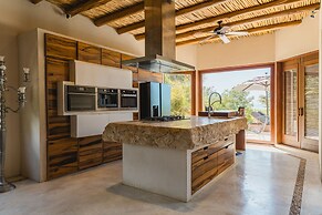 Casa Punta Coco & Beach Club