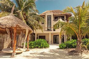 Casa Punta Coco & Beach Club