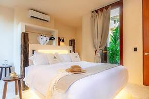 Casa Punta Coco & Beach Club