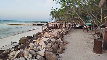 Casa Punta Coco & Beach Club