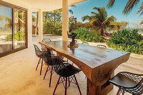 Casa Punta Coco & Beach Club