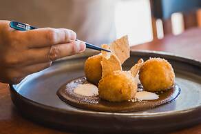 Casa Punta Coco & Beach Club