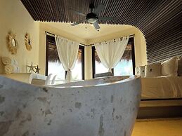 Casa Punta Coco & Beach Club