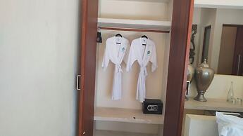 Casa Punta Coco & Beach Club