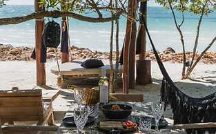 Casa Punta Coco & Beach Club