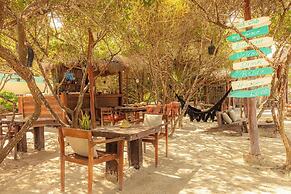 Casa Punta Coco & Beach Club