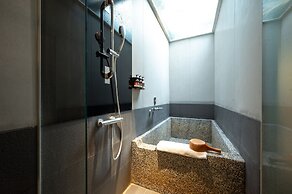 Yunoyado Onsen Hotspring Hotel Deyang