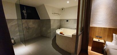 Yunoyado Onsen Hotspring Hotel Deyang