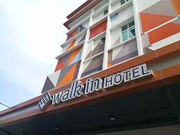 Walk In Hotel