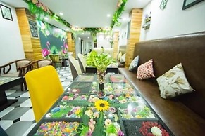 Lao Lao Cafe and Hostel