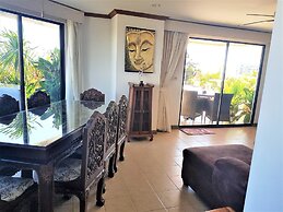 Fantastic 2 bed With Huge Balcony & sea Views
