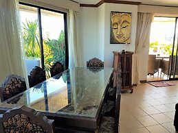 Fantastic 2 bed With Huge Balcony & sea Views
