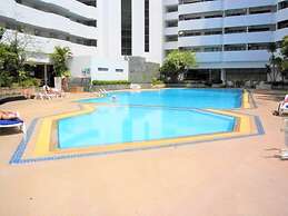 Fantastic 2 bed With Huge Balcony & sea Views
