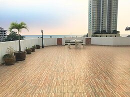 Fantastic 2 bed With Huge Balcony & sea Views