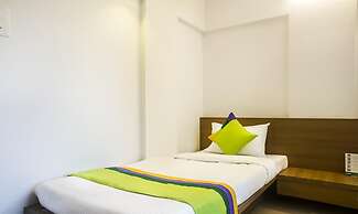 Treebo Luxe Suite, Shivaji Nagar