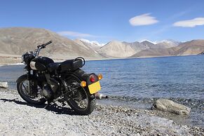 Hotel Jeevanam Villa